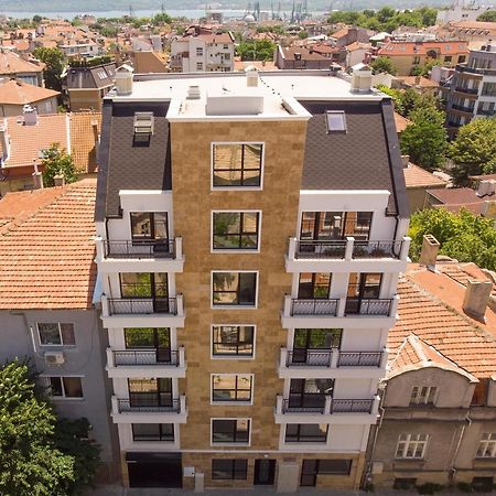 La Familia Apartments Varna Esterno foto
