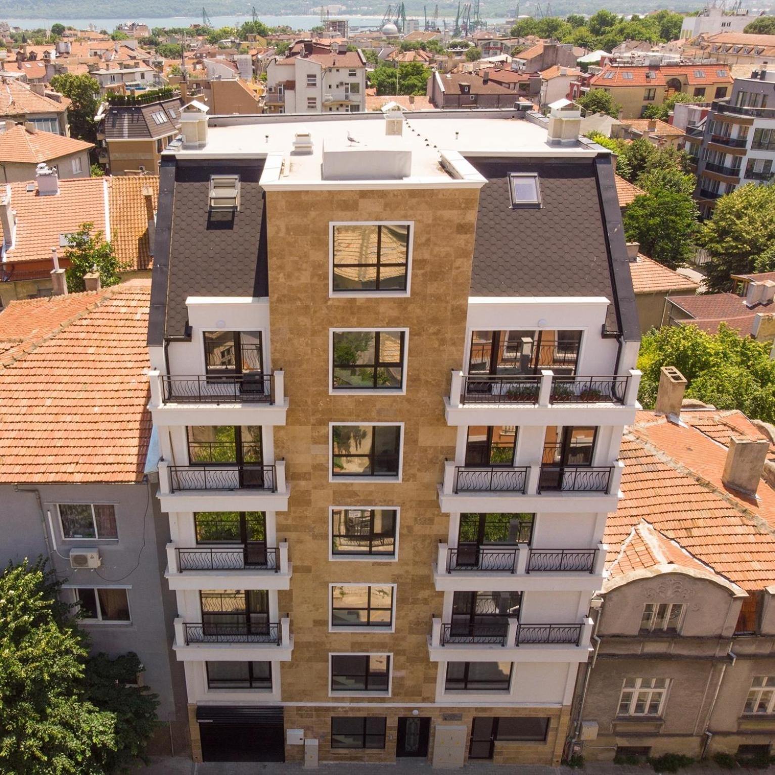 La Familia Apartments Varna Esterno foto