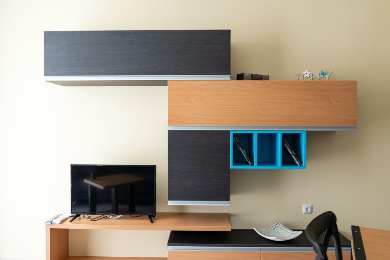 La Familia Apartments Varna Esterno foto