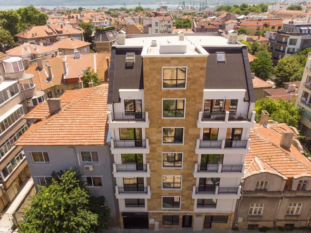 La Familia Apartments Varna Esterno foto