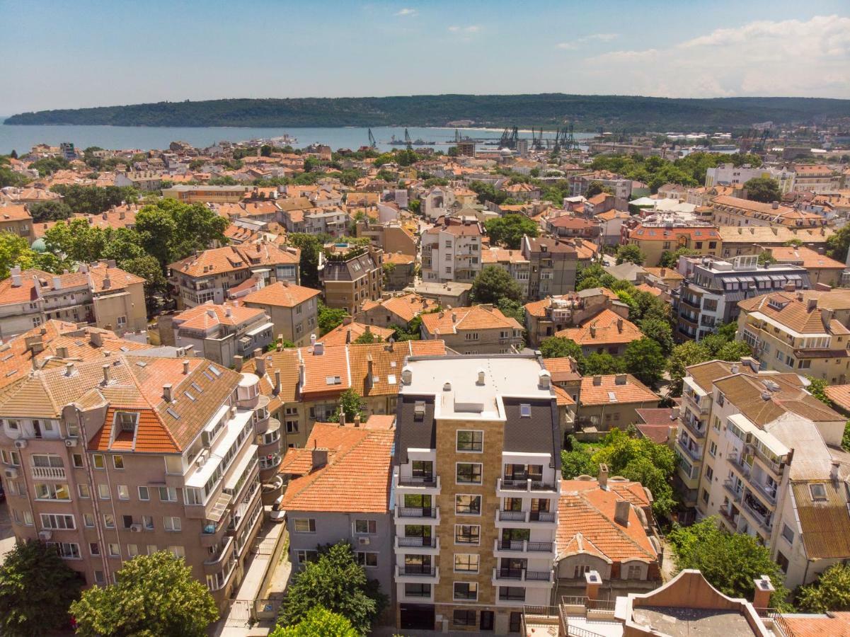 La Familia Apartments Varna Esterno foto