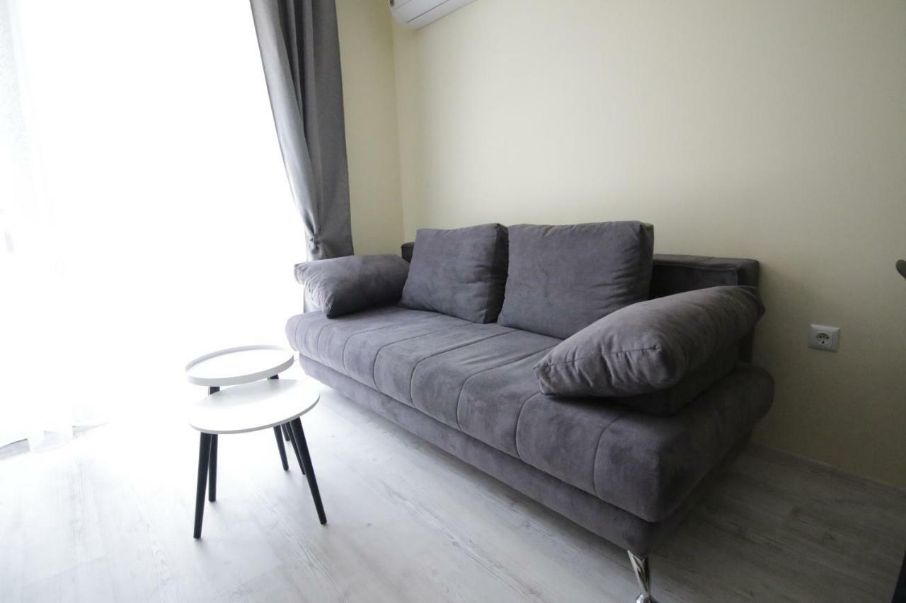 La Familia Apartments Varna Esterno foto