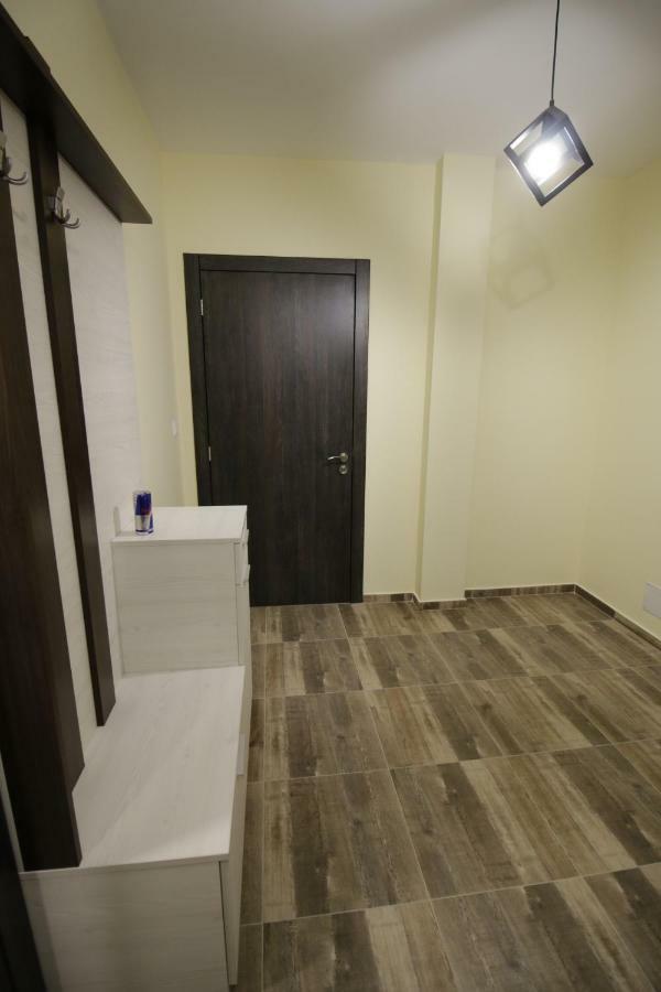 La Familia Apartments Varna Esterno foto